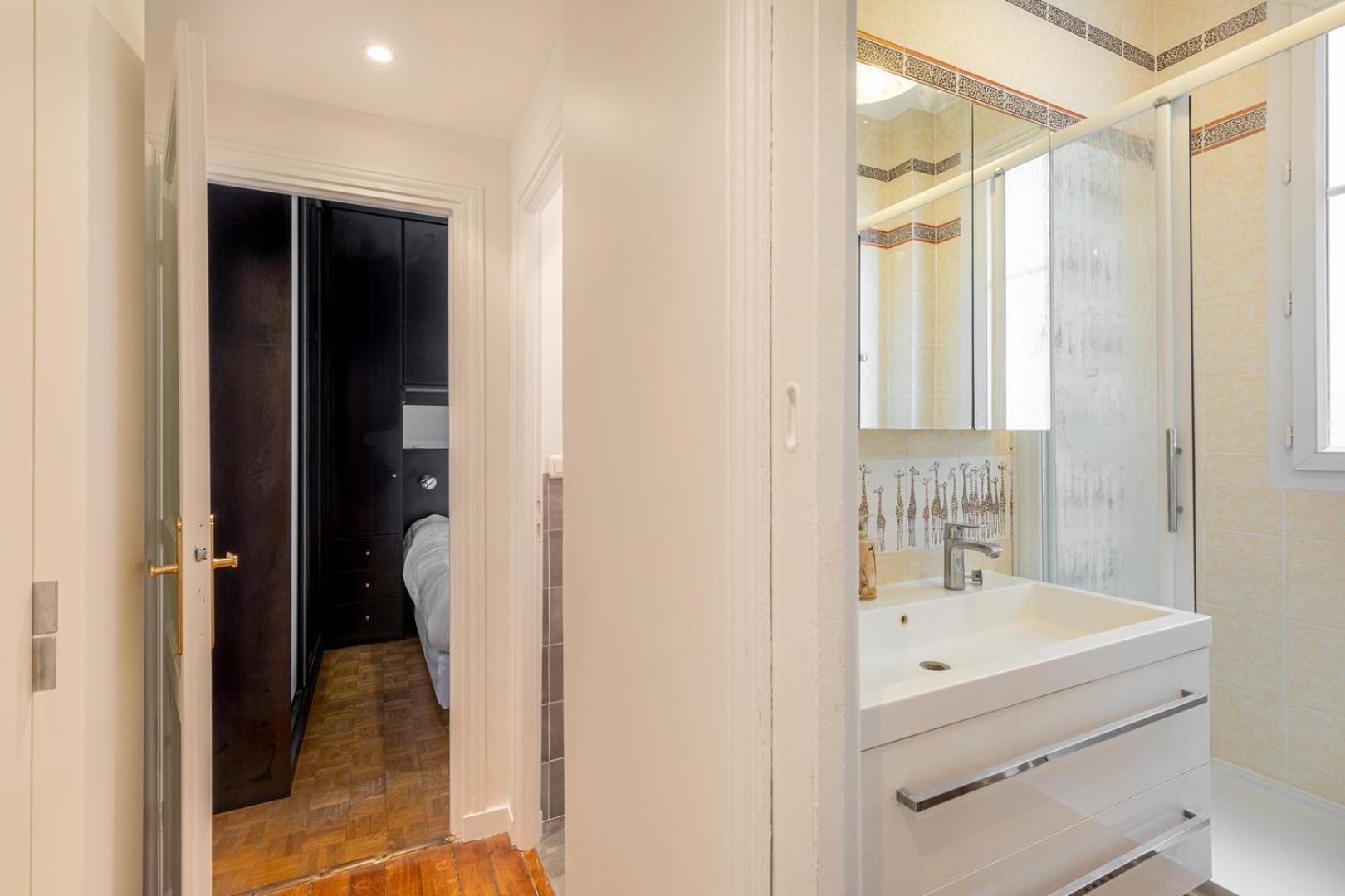 Guestready - Vibrant Et Confortable A Montparnasse Appartamento Parigi
